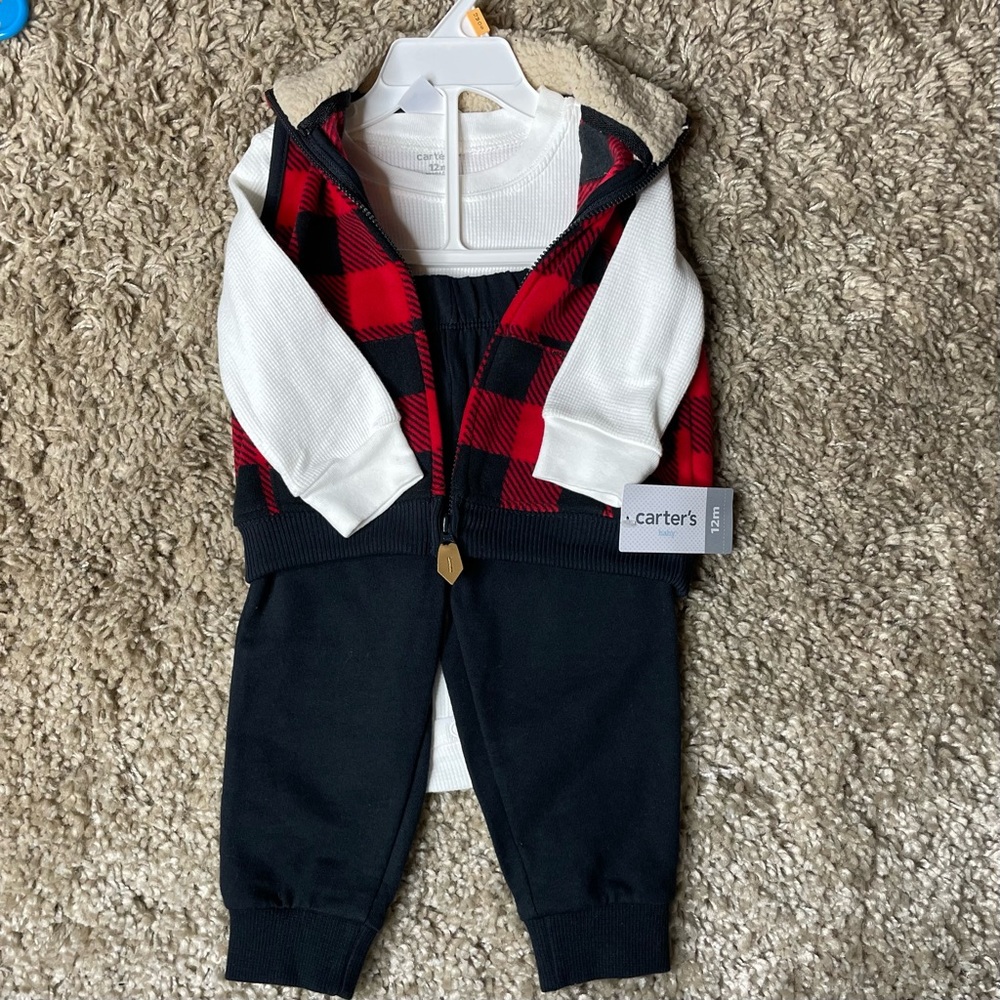 Carters Baby 12 konth 3 piece set